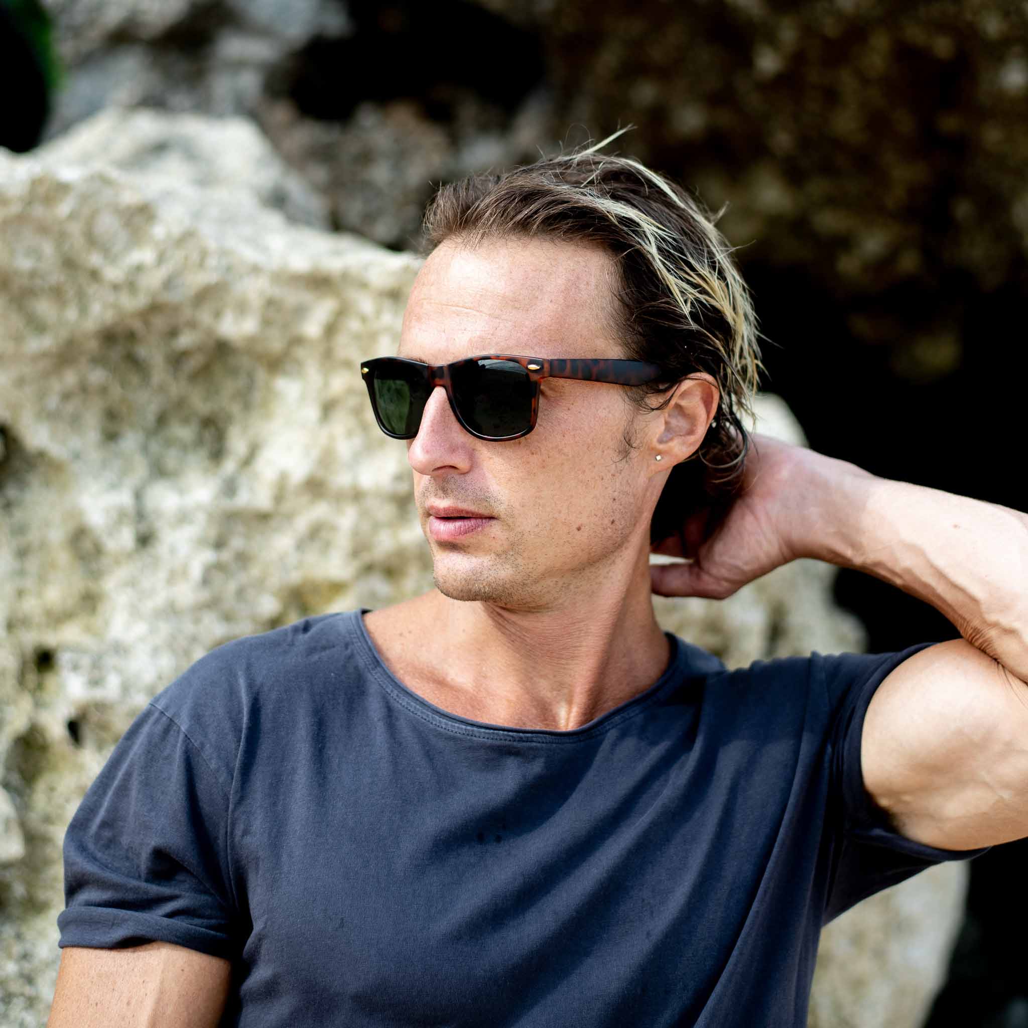 Classic Wayfarer - Image 2